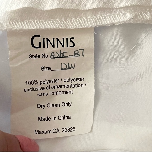 Ginnis Wedding Dress size 8 - Picture 5 of 8